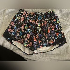 lululemon hotty hot short